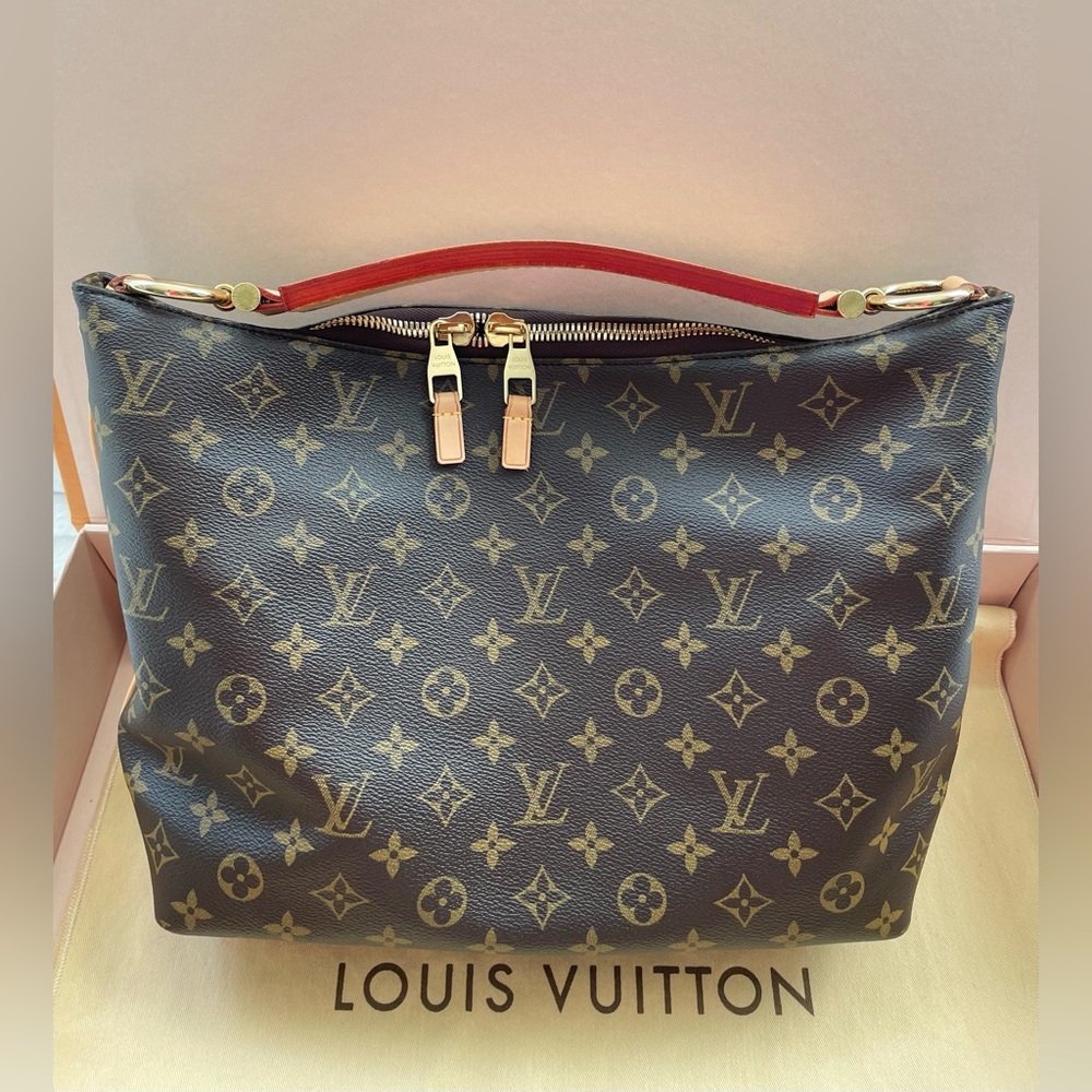 ❌Sold❌ Authentic Louis Vuitton Sully PM